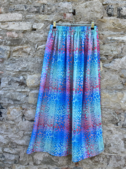 Gonna lunga leopardata in azzurro